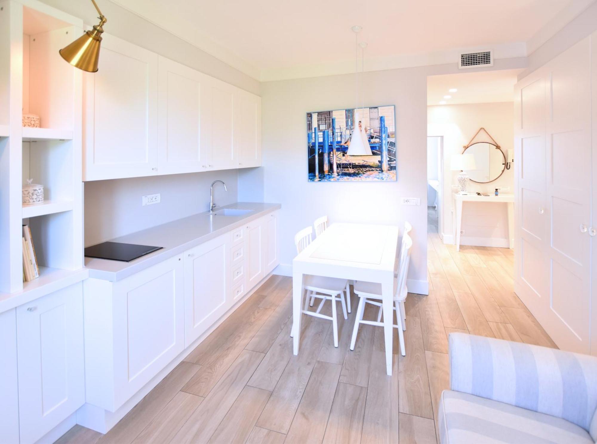 One-Bedroom Apartment Annex